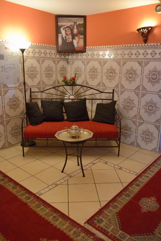 Hotel L'Acilya Roussillon  Esterno foto