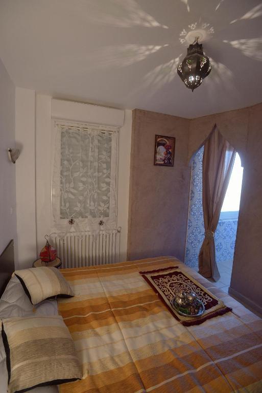 Hotel L'Acilya Roussillon  Esterno foto